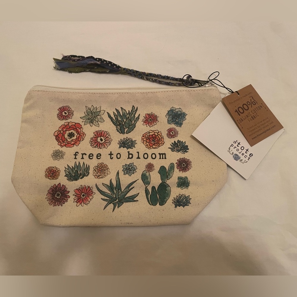 NWT Lined Canvas Bag